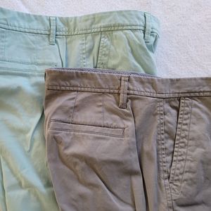Talbots sz6 Girlfriend Chino 2 pair